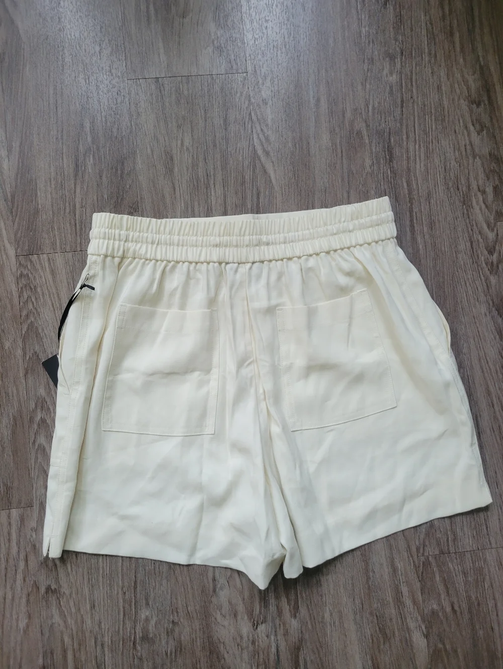 NWT Simply Vera Wang Twill Shorts Vanilla Ice Pull On Drawstring Waist Ivory SM